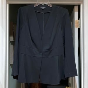 This was only worn 2-3 times. Lane Bryant. It is a fitted size 16.